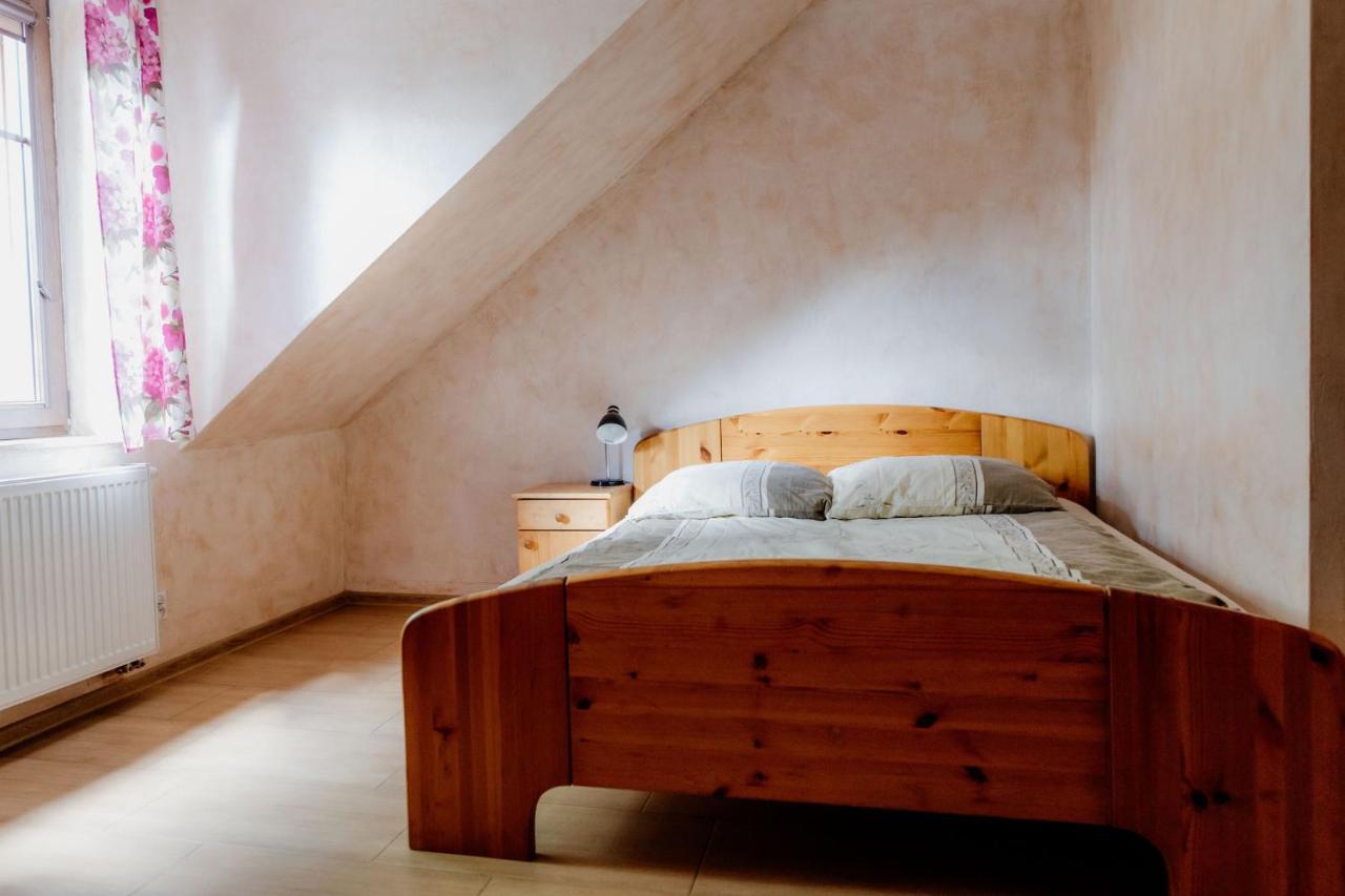 Camera Angolare più Ampia con 1 Letto King-Size e Vista Montagna